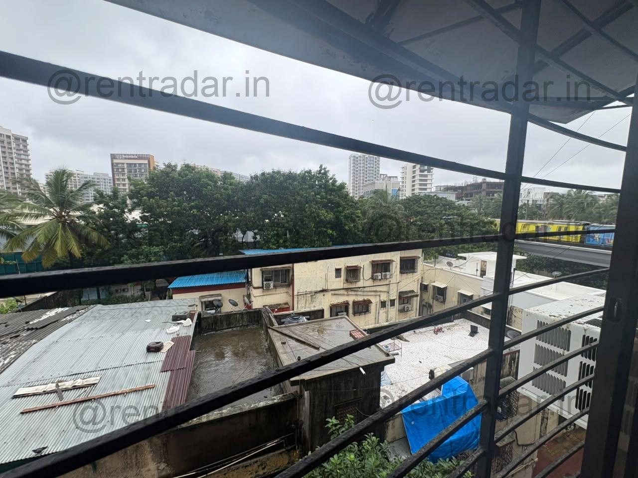 1 Bedroom Available at Azad Nagar