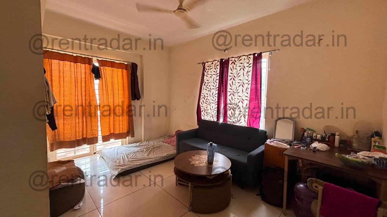 Room Available at Sus Pashan Road (shree Sai Apartment)