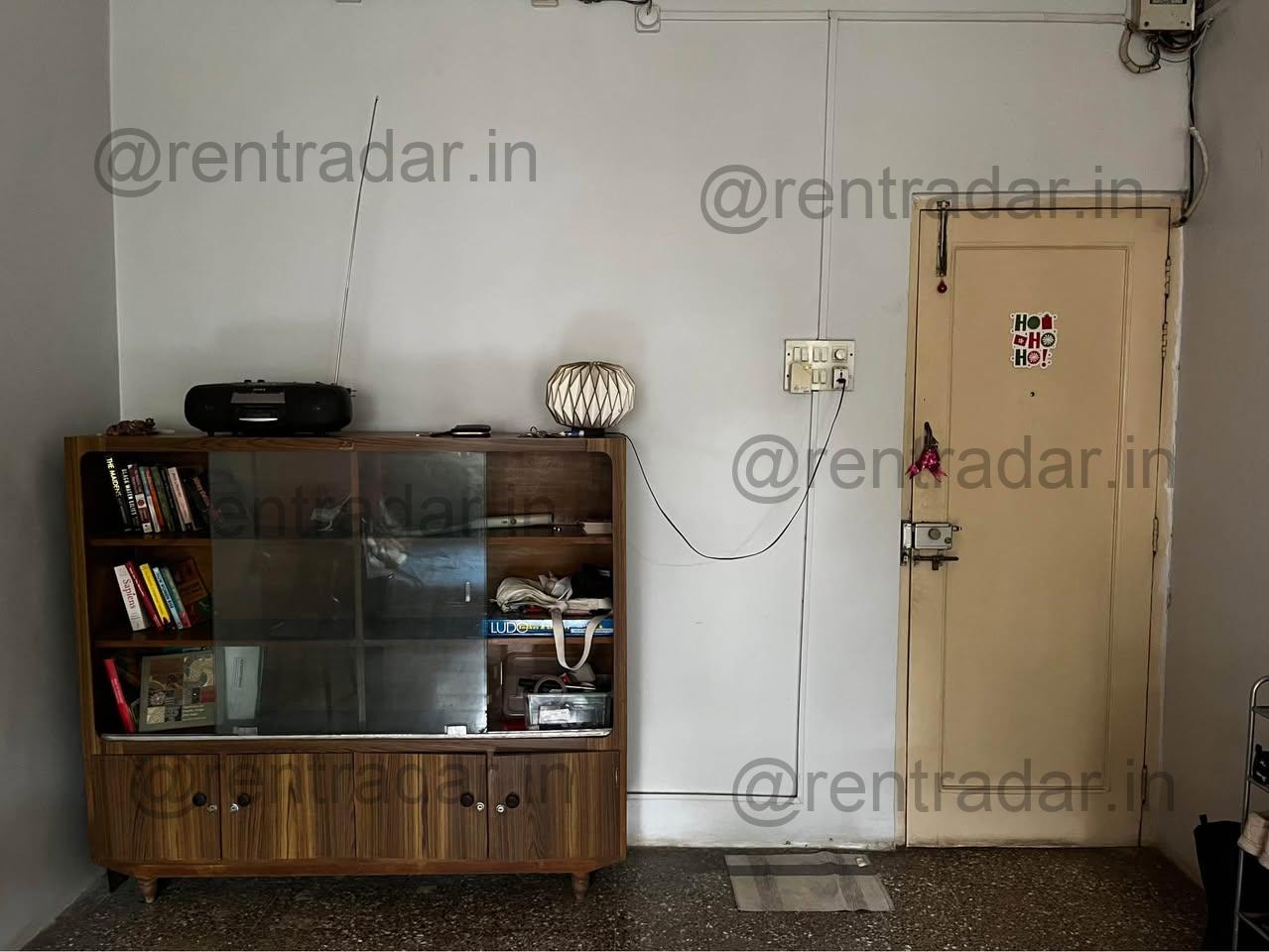 Room in 2bhk at Dhole Patil rd