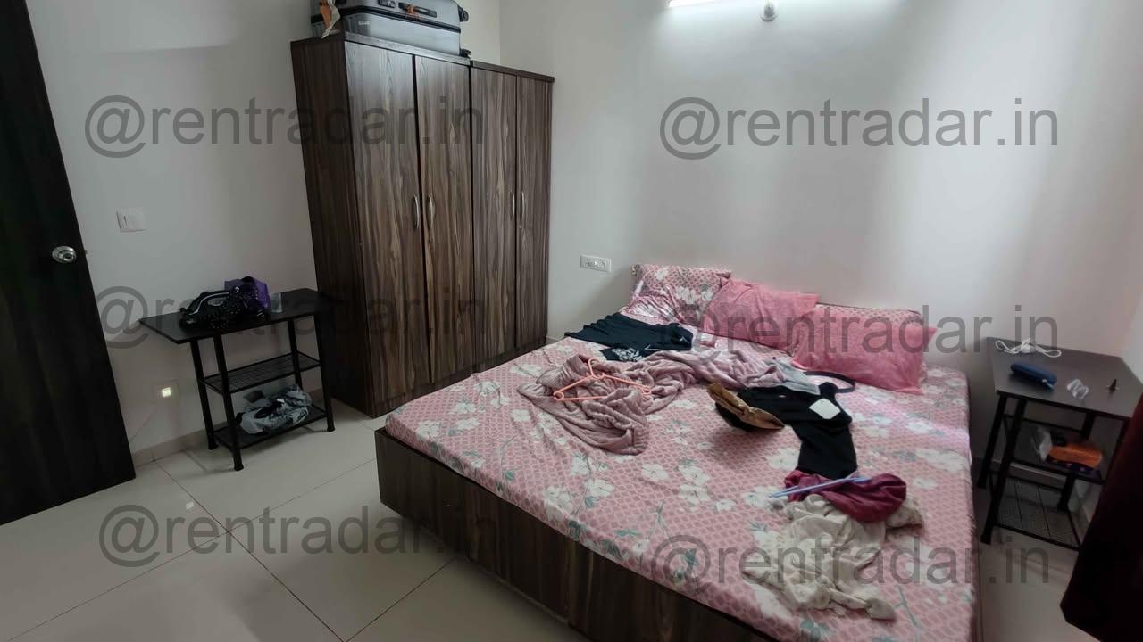 Room in 3bhk at Hinjewadi (blue Ridge Society)
