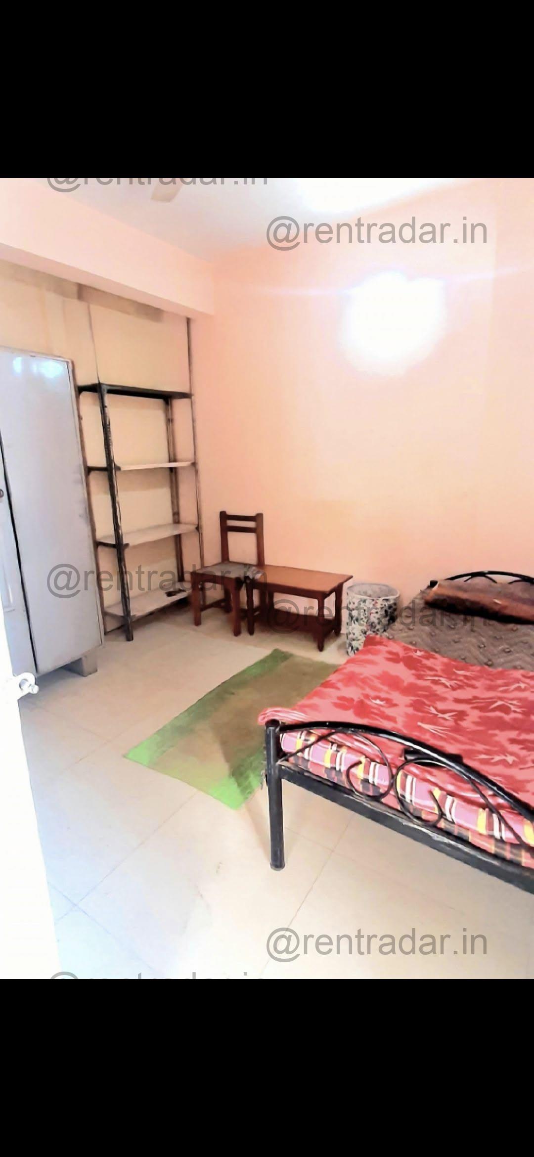 Room Available at B.t. Kawade Road