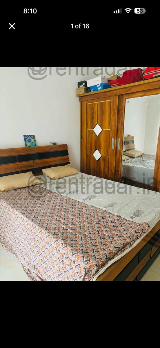 Room in 2 Bhk at Viman Nagar