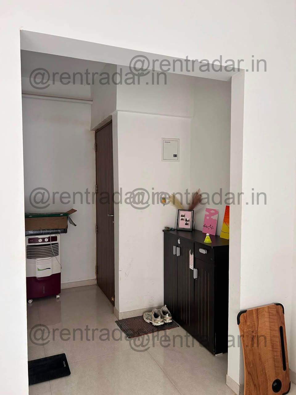 Private Room in 2bhk at Charholi Budruk