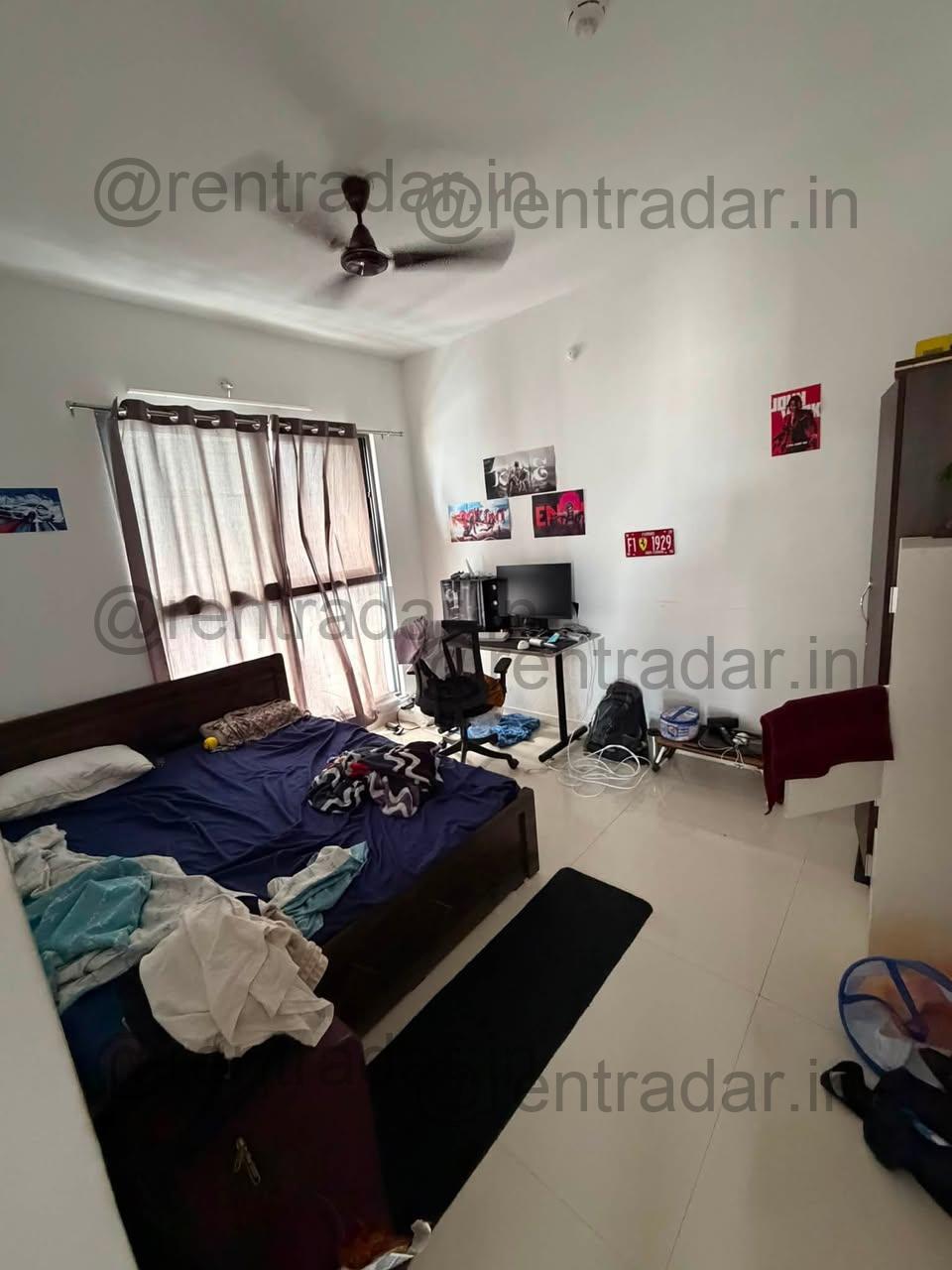 Room Available at Balewadi High Street (majestique Signature Towers)