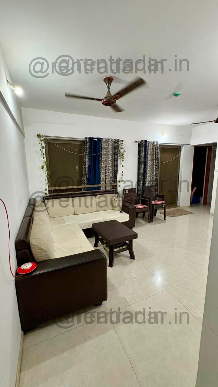 Room in 2bhk at Manhattan, Pride World City