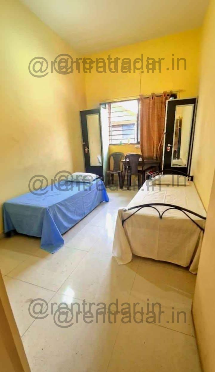 Room Available at B.t. Kawade Road