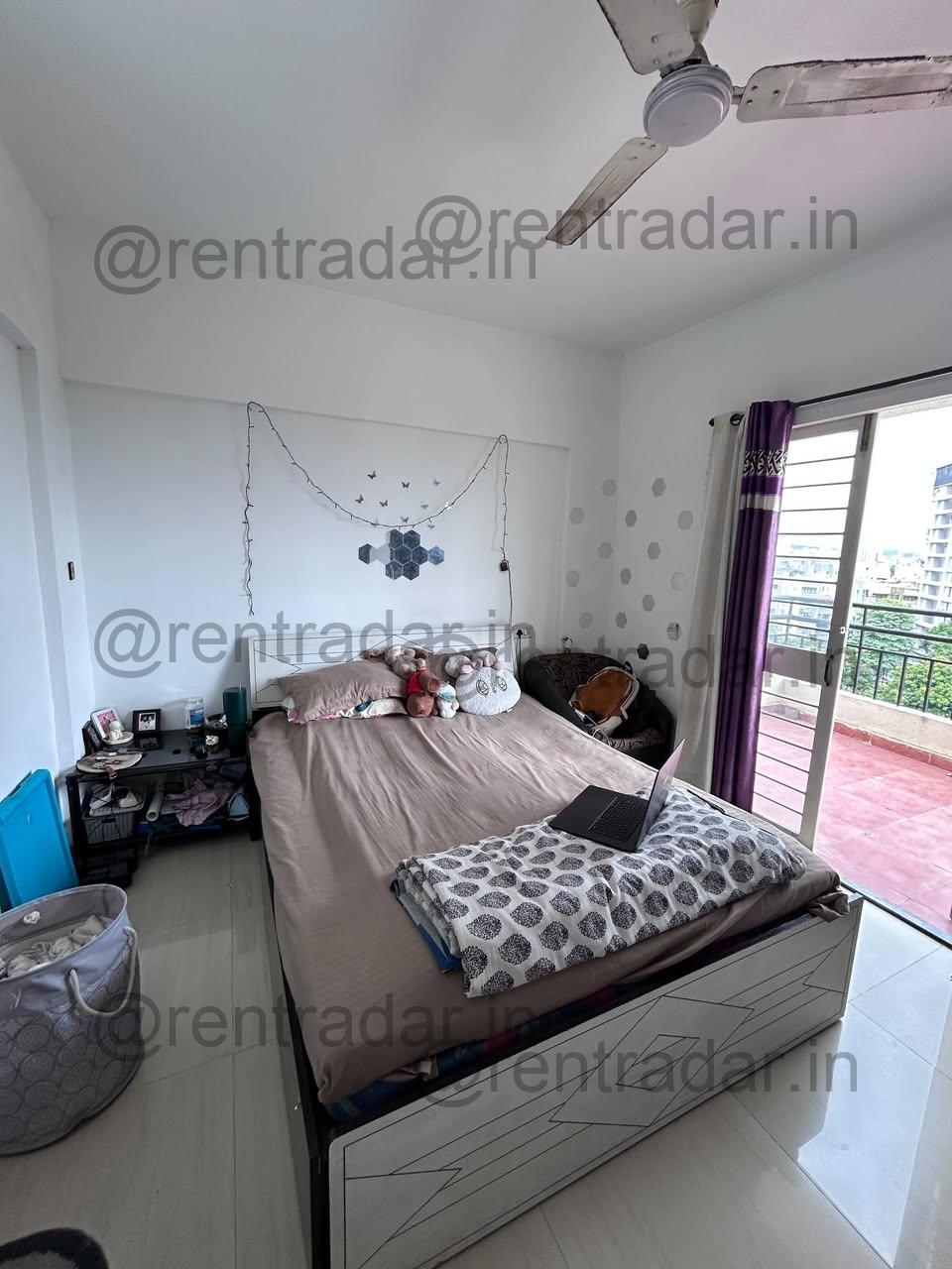 Room Available at Pimple Saudagar