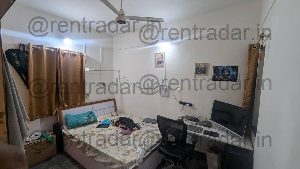 Room in 4 Bhk at Kothrud Stand Square