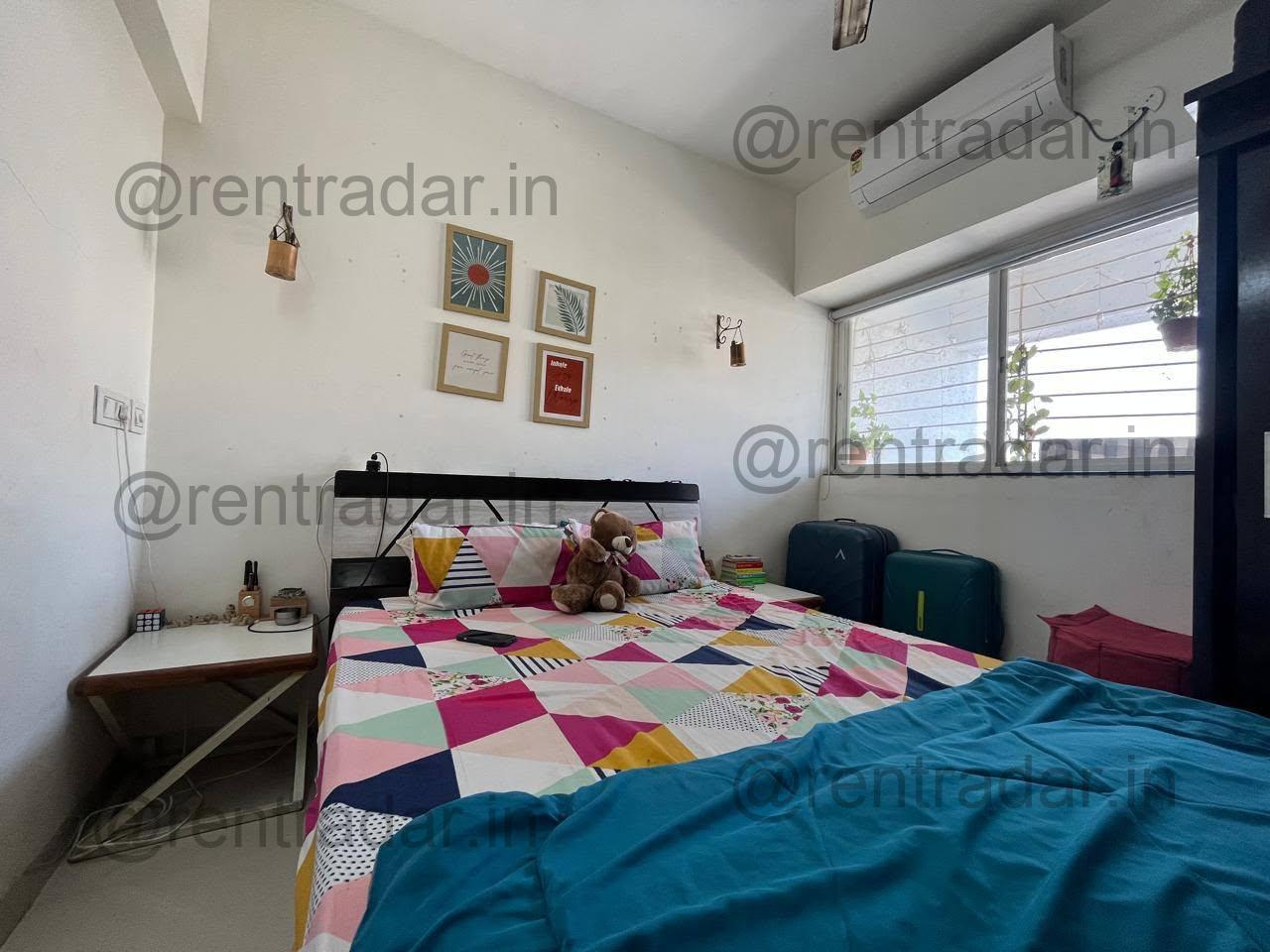 Private Room in 2bhk at Wakad
