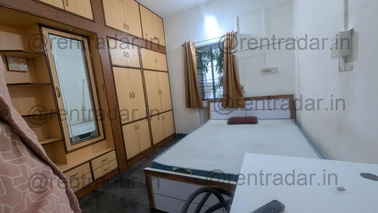 Room in 4 Bhk at Kothrud Stand Square
