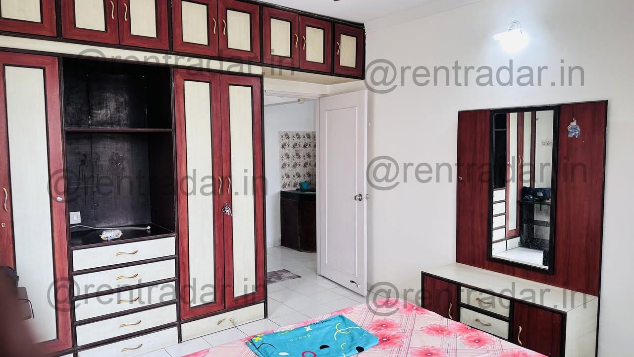Room Available at Vimannager (ganga Nebula Housing Society)