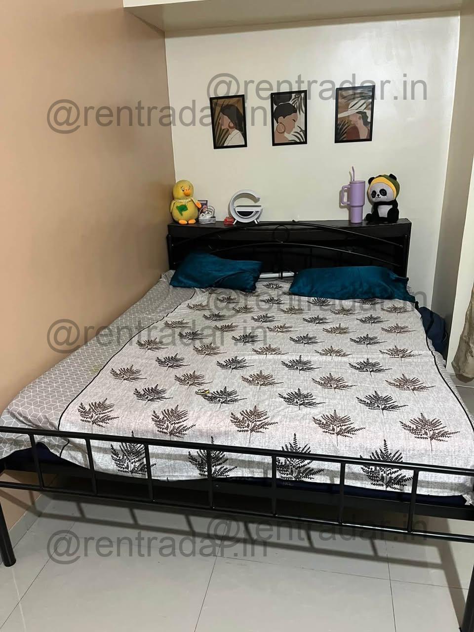 Room Available at Hadapsar (suyog Pearl Co-op Housing Society)