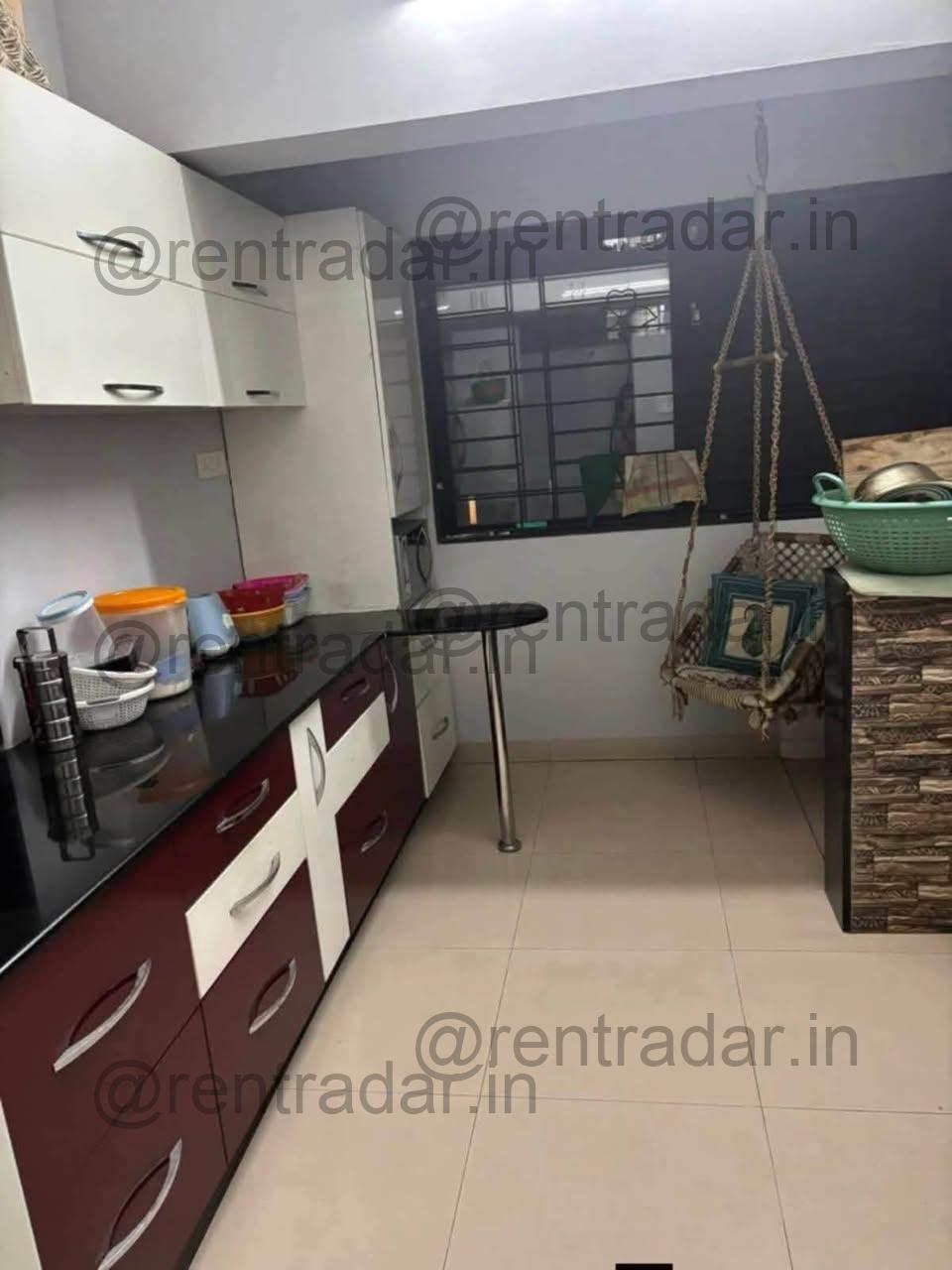 Room Available at Magarpatta (trillium Magarpatta)