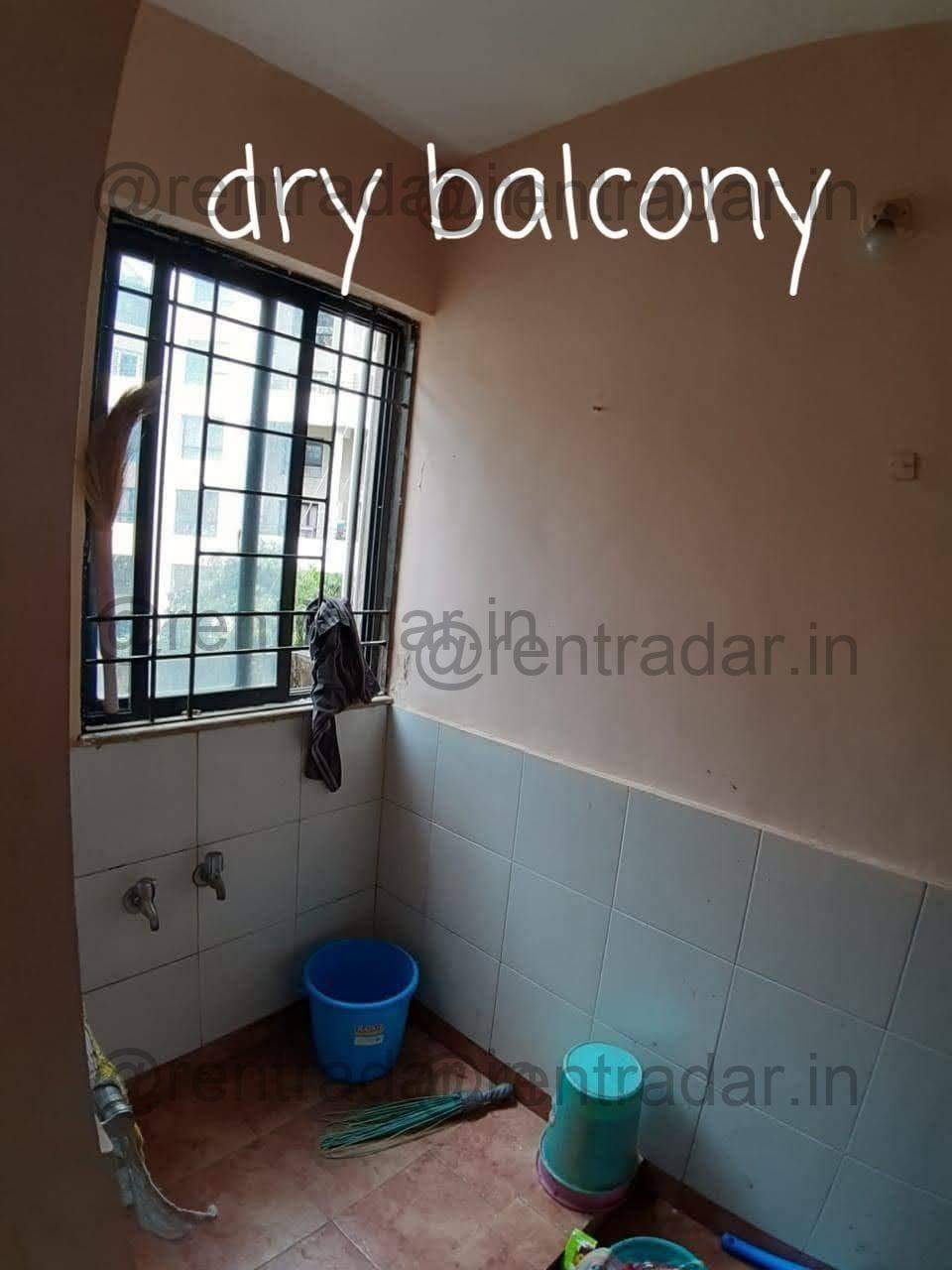 Room in 3bhk at Baner (prakrtii Society)