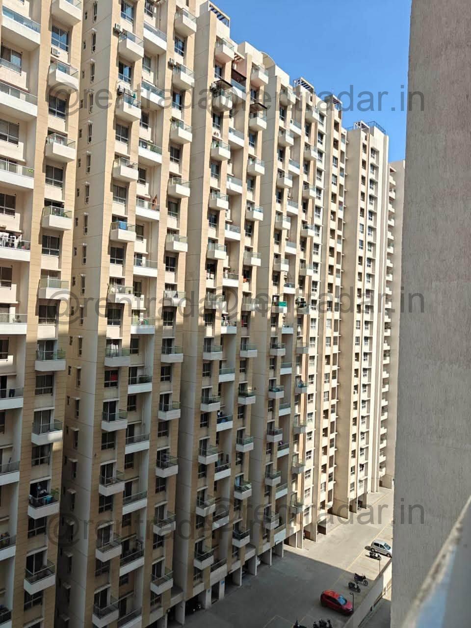 Room in 2 Bhk at Mahalunge (vtp Leonara)