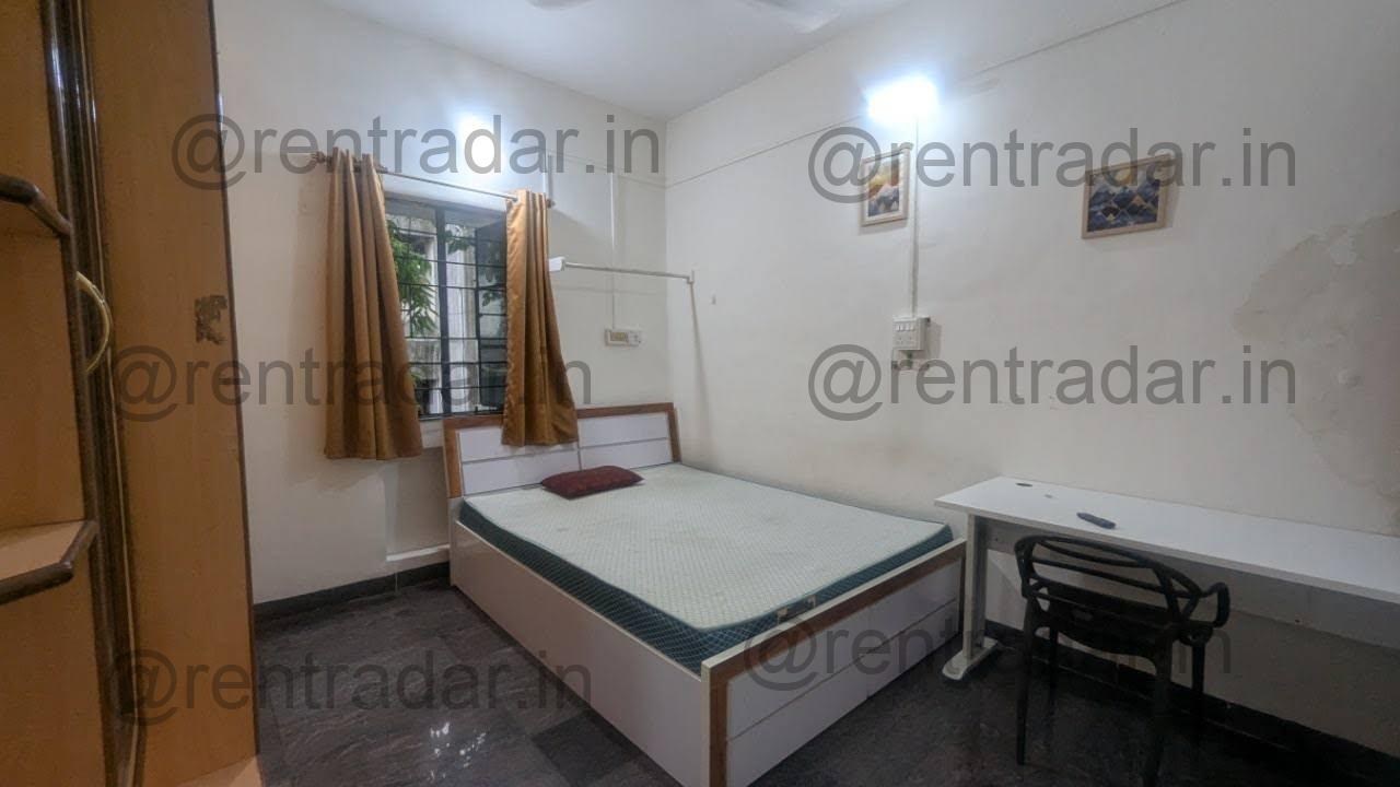 Room in 4 Bhk at Kothrud Stand Square