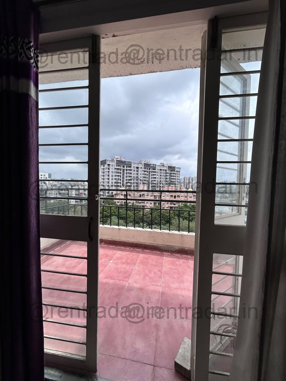 Room Available at Pimple Saudagar