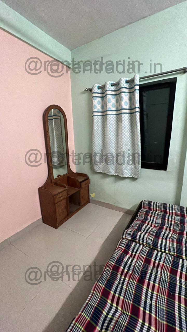 Room in 2bhk at Maharashtra Co-operative Housing Society, Near Creaticity Mall, Shastri Nagar, Yerwada