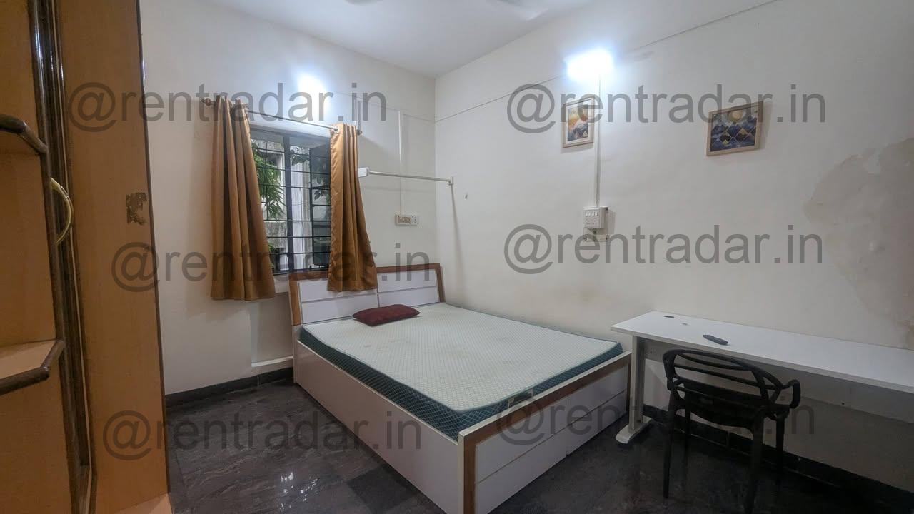 Room in 4 Bhk at Kothrud Stand Square