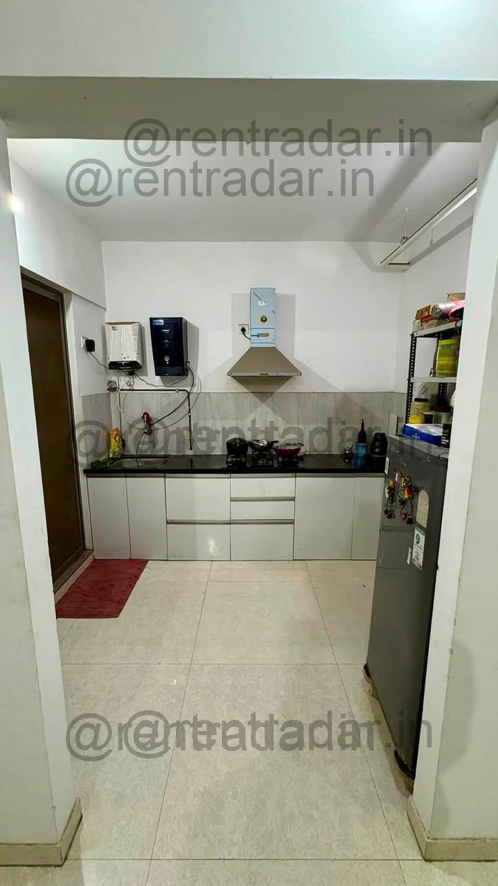 Room in 2bhk at Manhattan, Pride World City