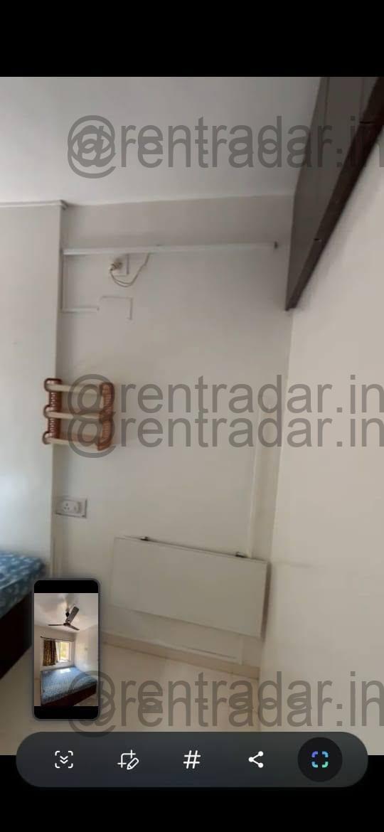 Room in 3bhk at Tingre Nagar