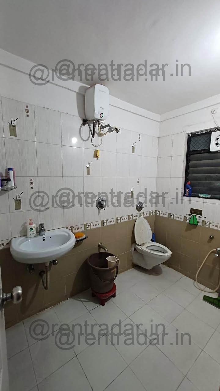 Room Available at Viman Nagar