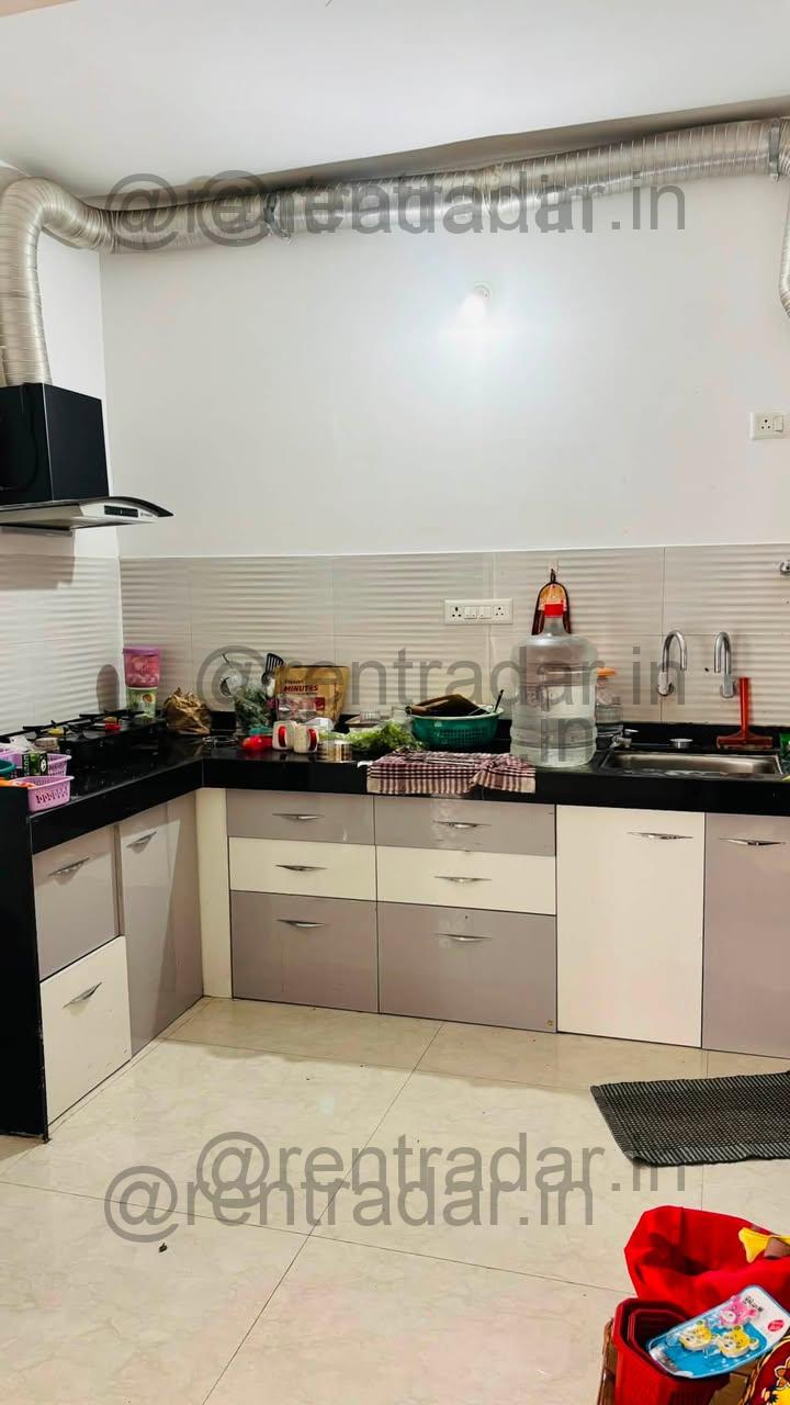 Room in 2bhk at Kharadi (majestique Tower)