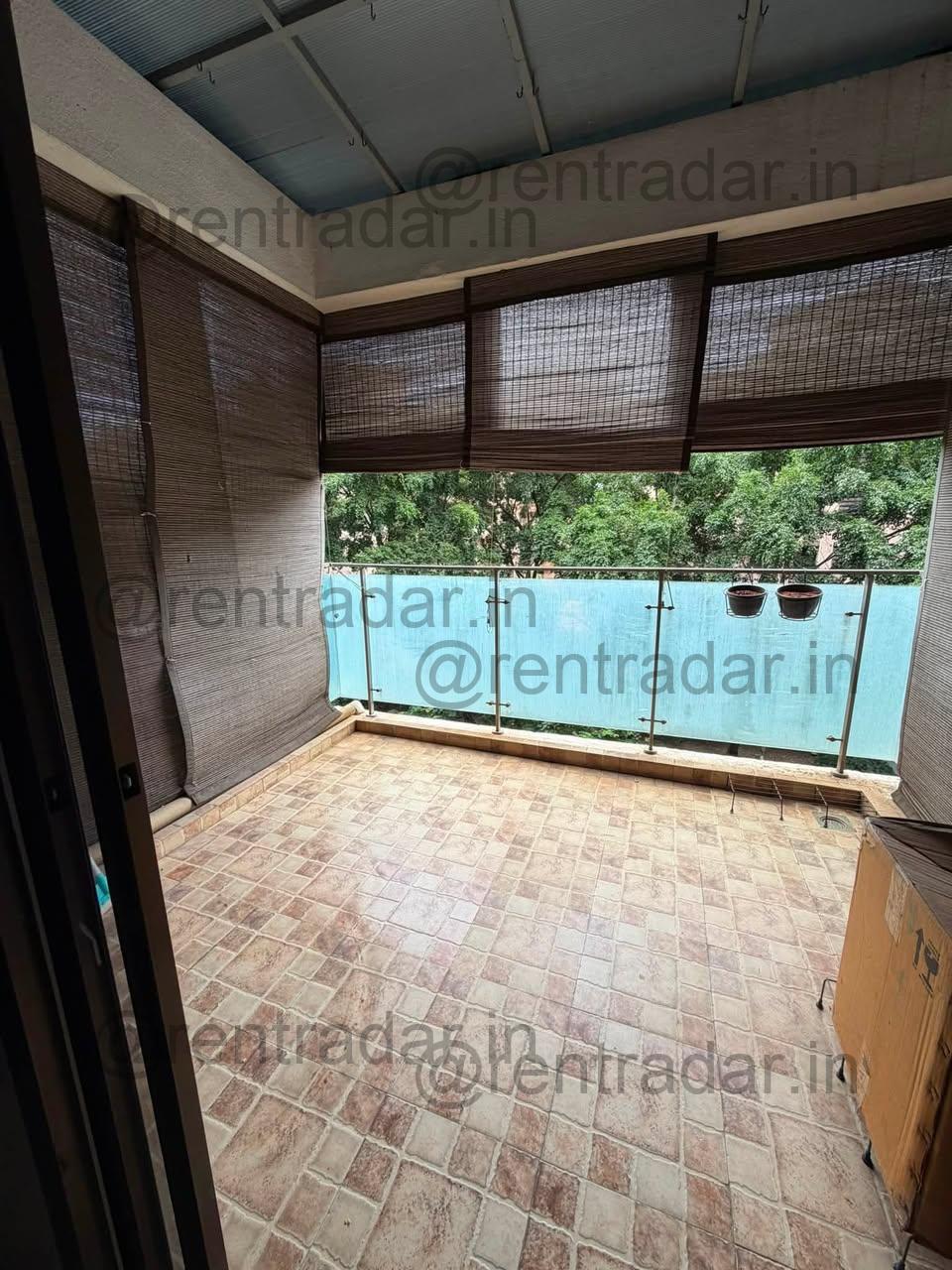 Private Room in 2bhk at Fursungi (sp Residency)