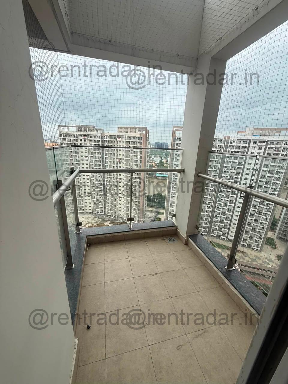 Room Available at Keshav Nagar (purva Silver Sands)