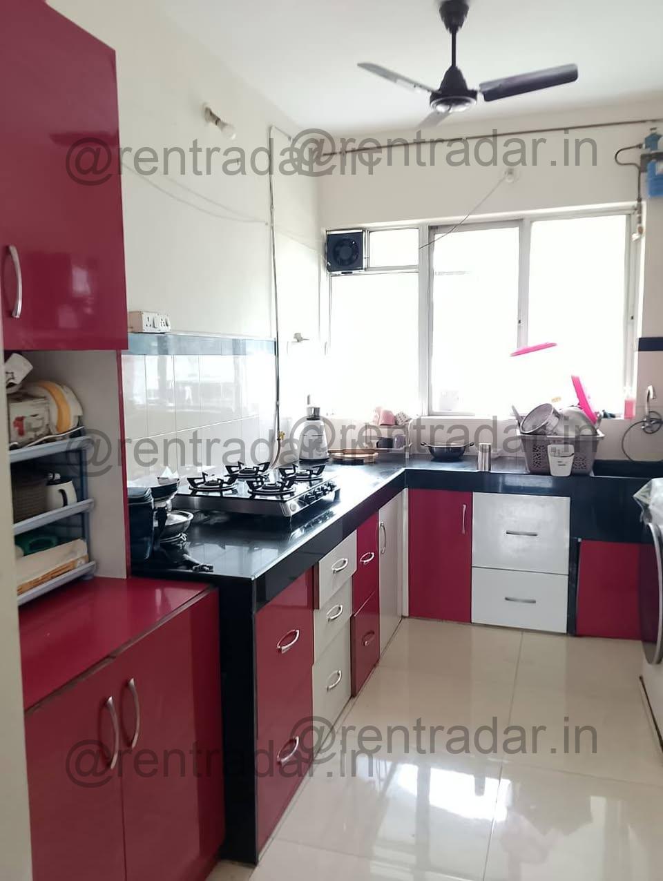 Room in 3 Bhk at Viman Nagar