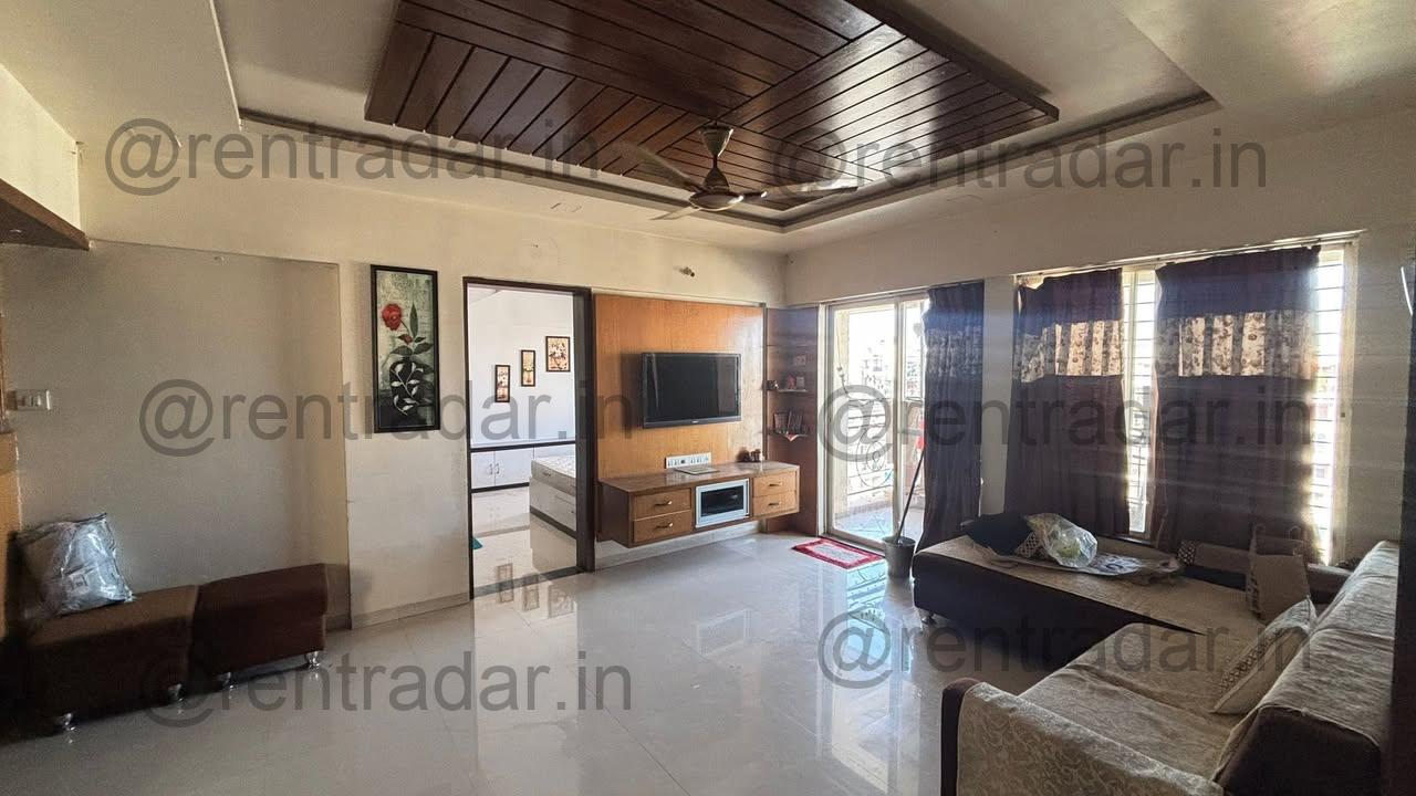 Room Available at Lohegaon (bramha Sky City)