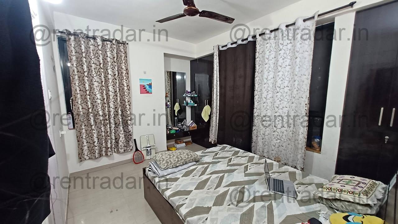 Room in 2bhk at Viman Nagar
