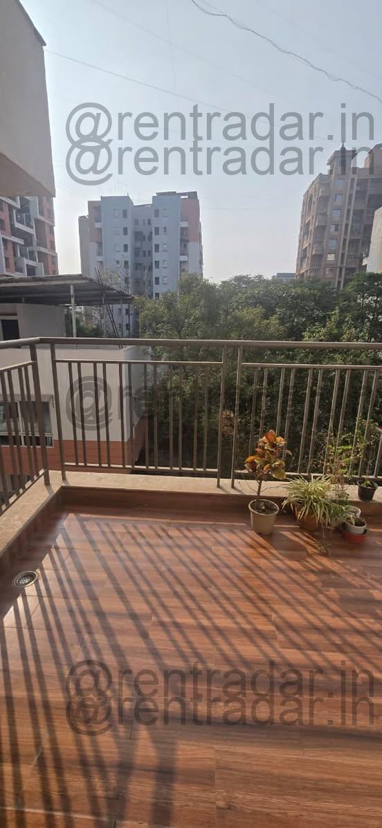 Room in 3bhk at Rahatani