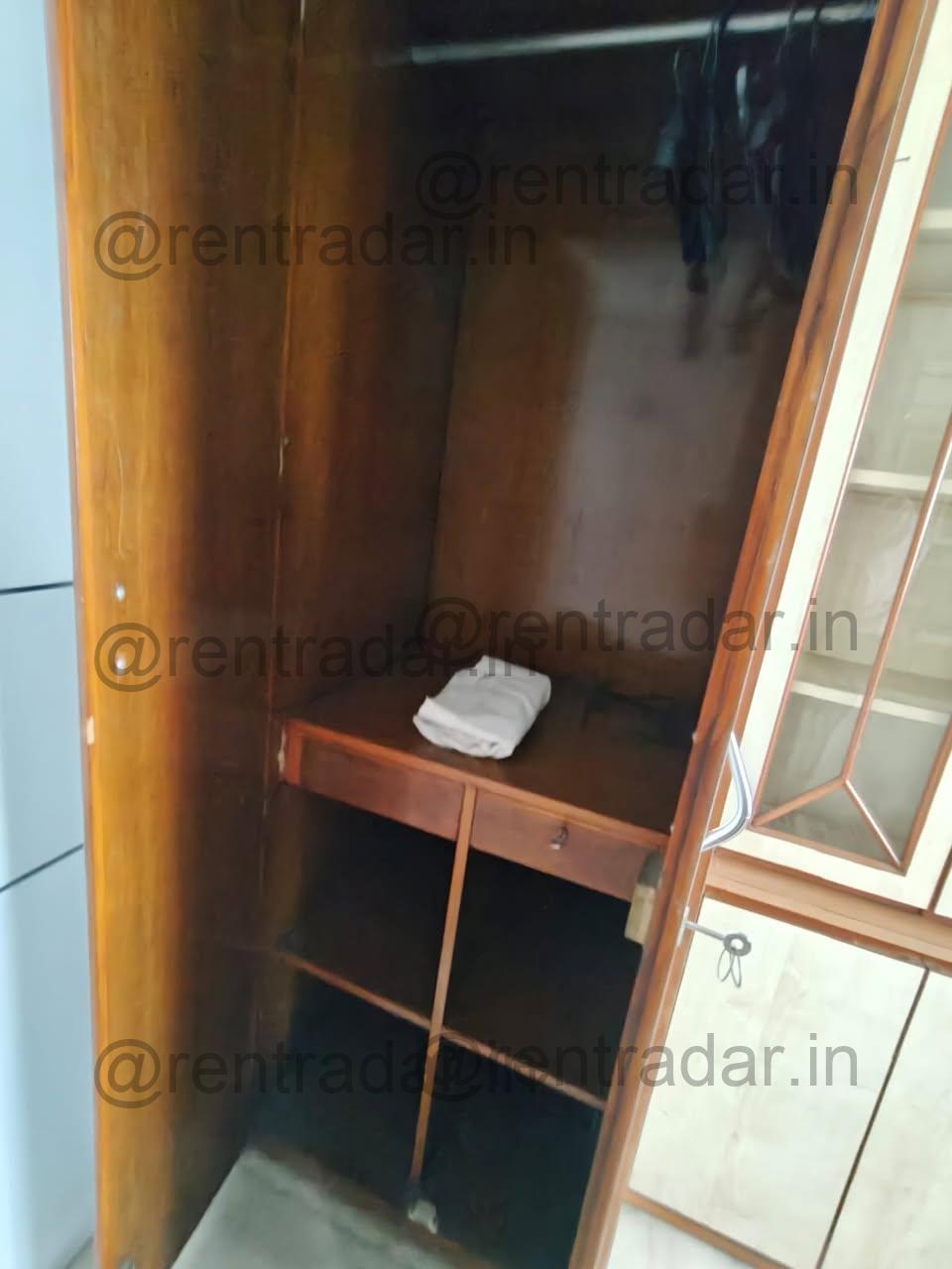 Room in 5bhk at Siddhivinayak Area, Prabhadevi