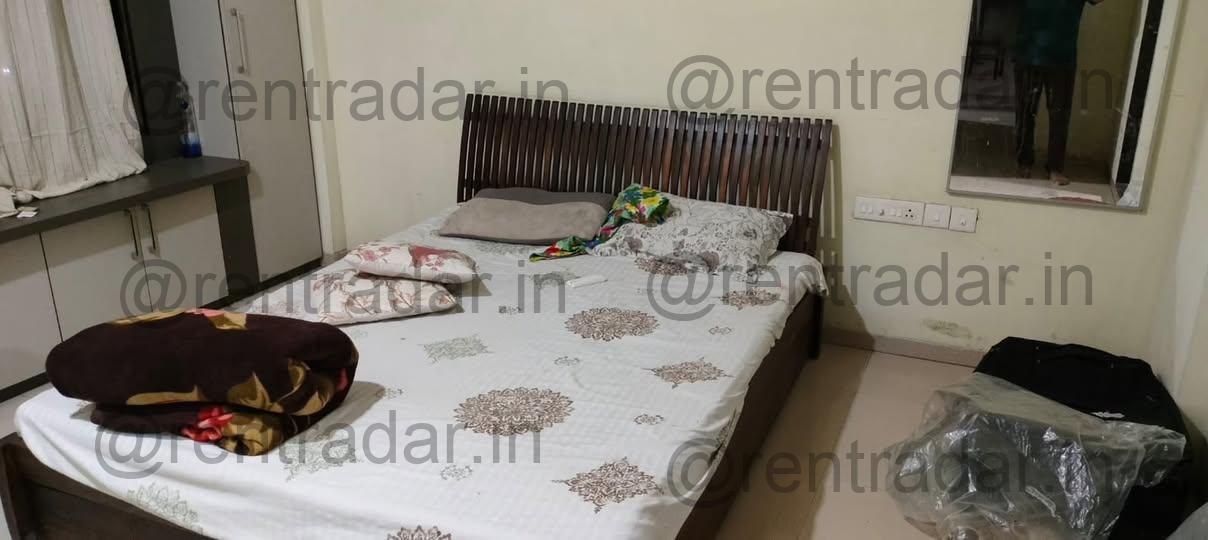 Room in 2bhk at Balewadi Highstreet, Baner (my World Society)