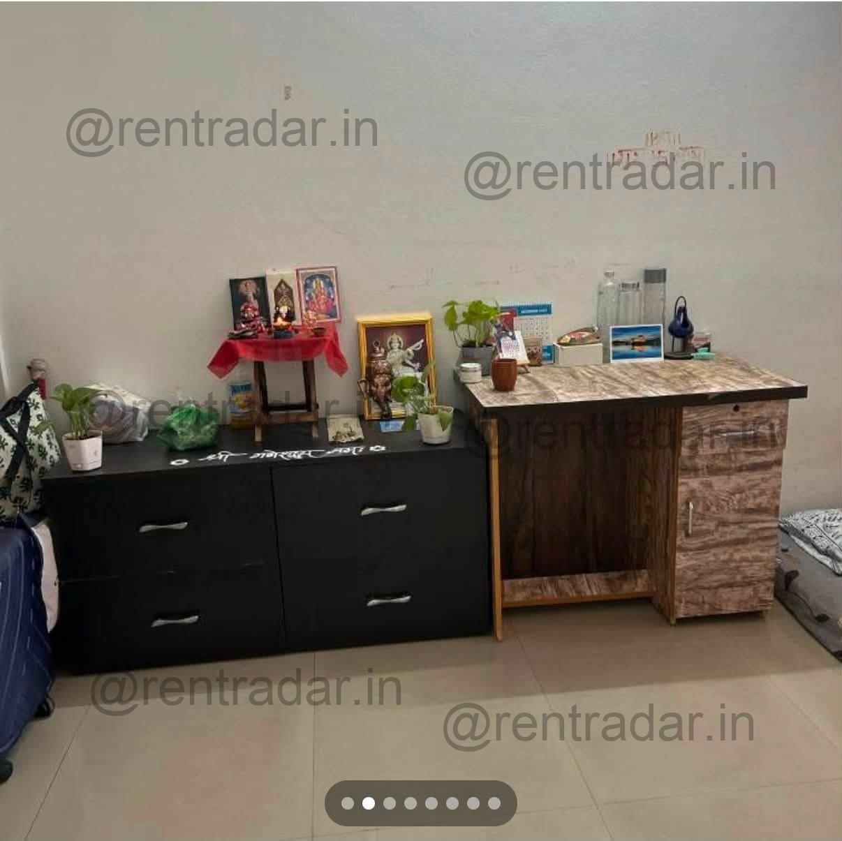 Room in 2bhk at Kharadi (meridian Yumna Society)