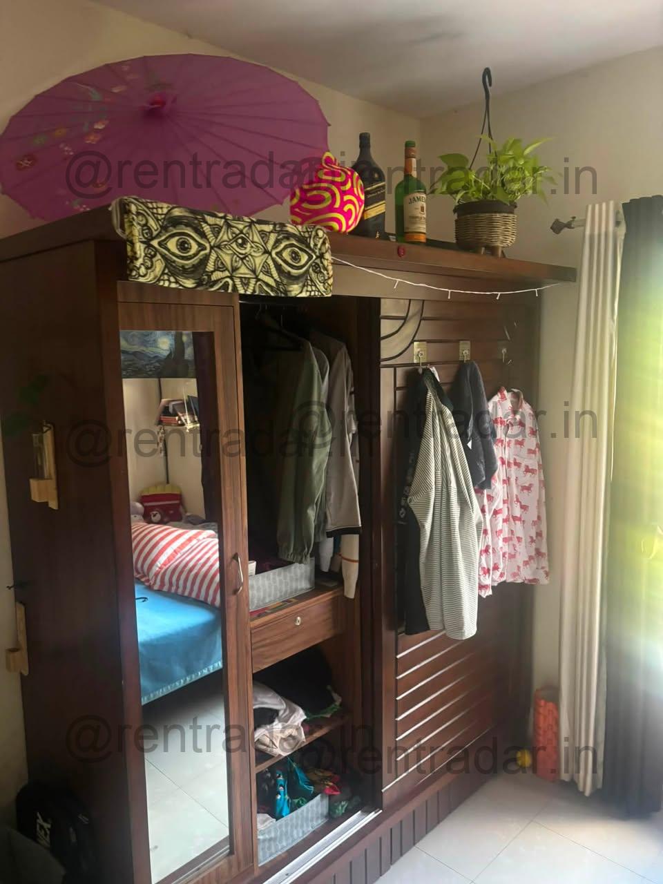 Room in 3 Bhk at Viman Nagar (viman Pride)