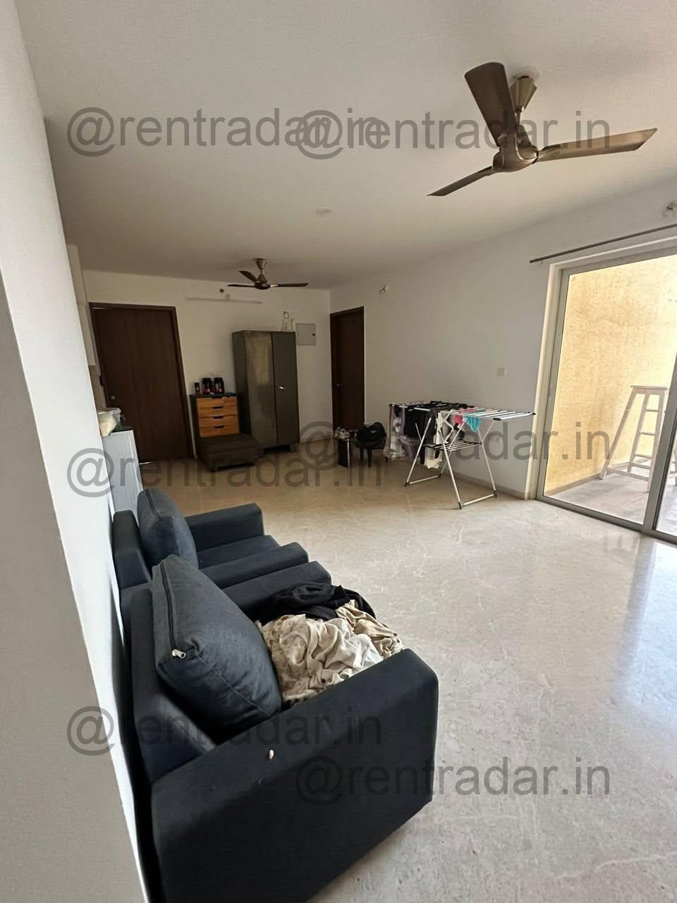 Room in 2 Bhk at Kharadi (ganga Platino)