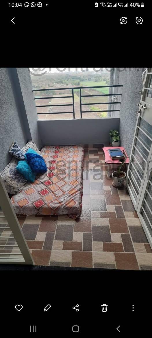 Room in 1.5 Bhk at Charholi Budruk