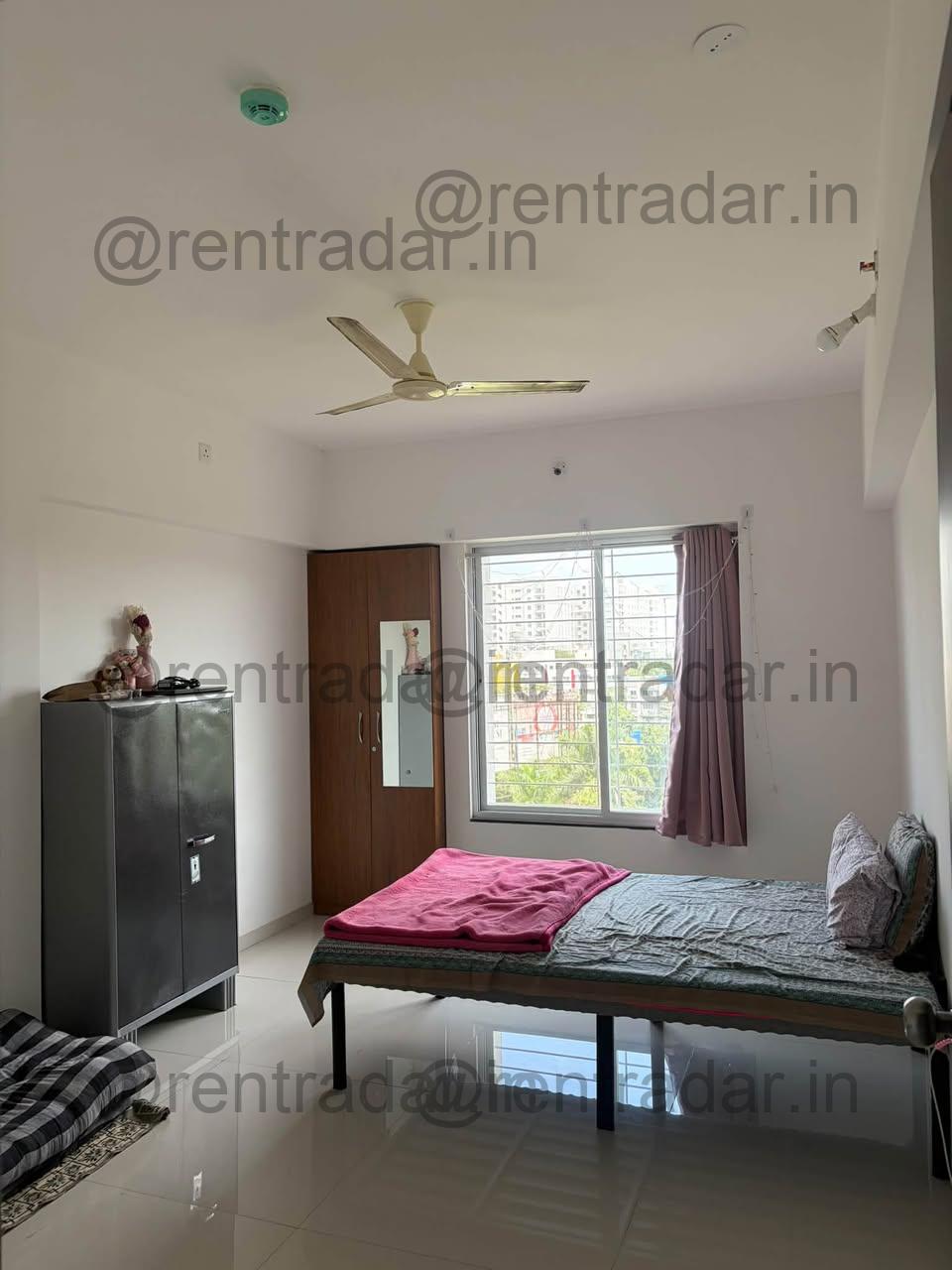 Room in 3 Bhk at Hadapsar (anutham Society)