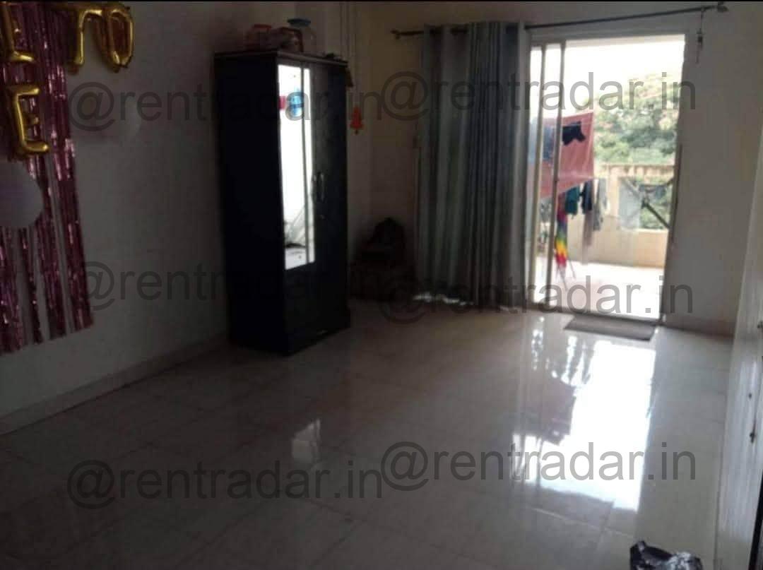 Room in 3 Bhk at Jai Ganesh Vardhashta Society