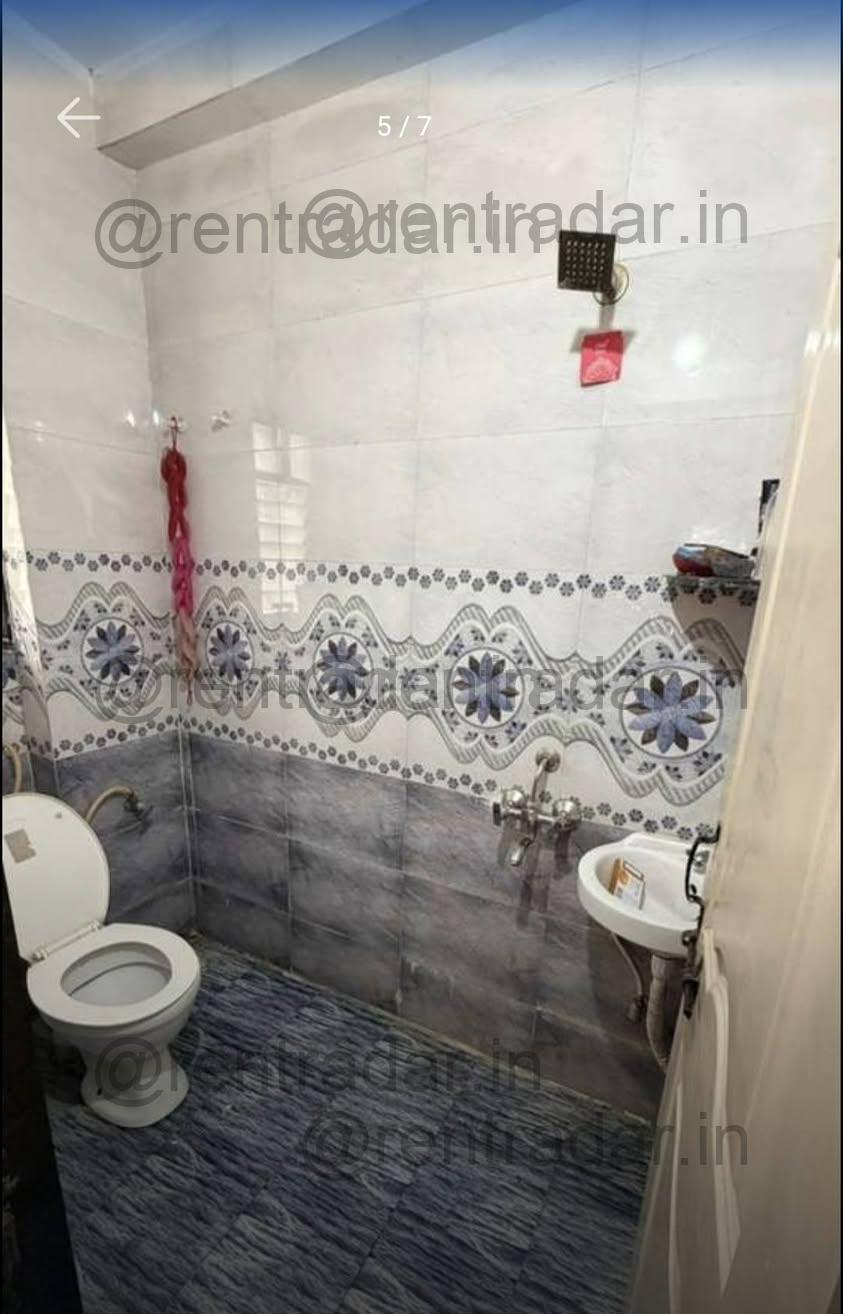 Room in 2bhk at Thergaon