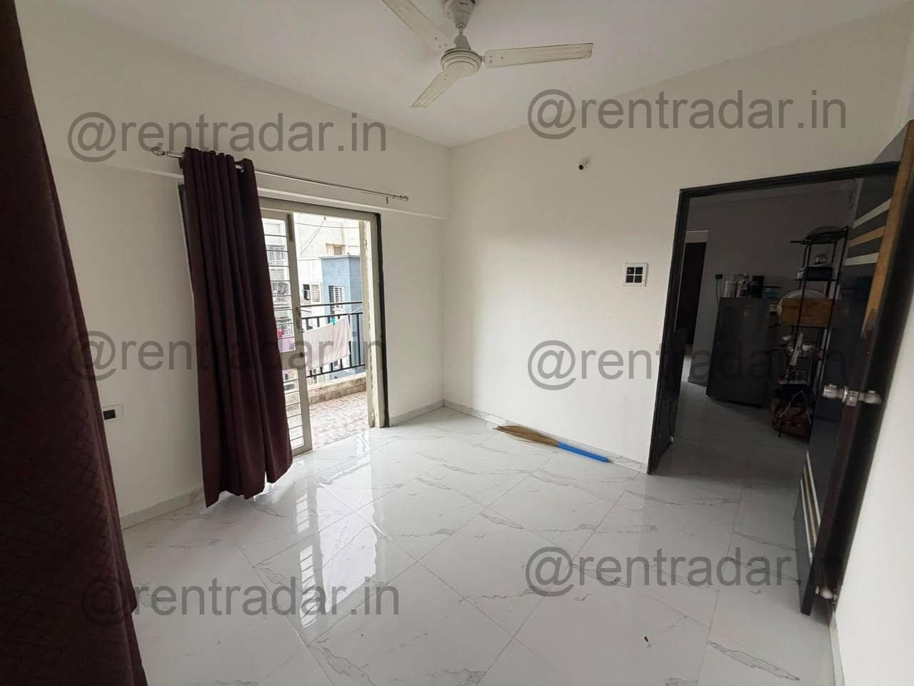Room Available at Wakad