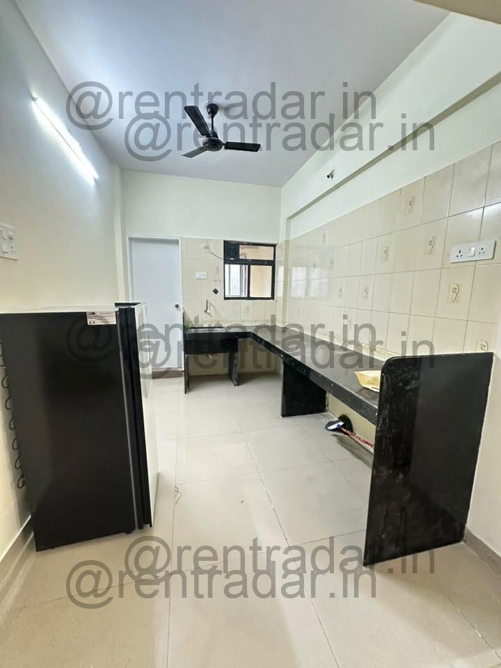 Room in 3bhk at Viman Nagar