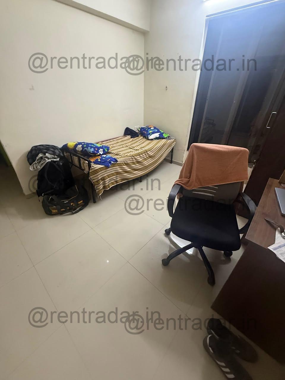 Room in 1 Bhk at Lower Parel