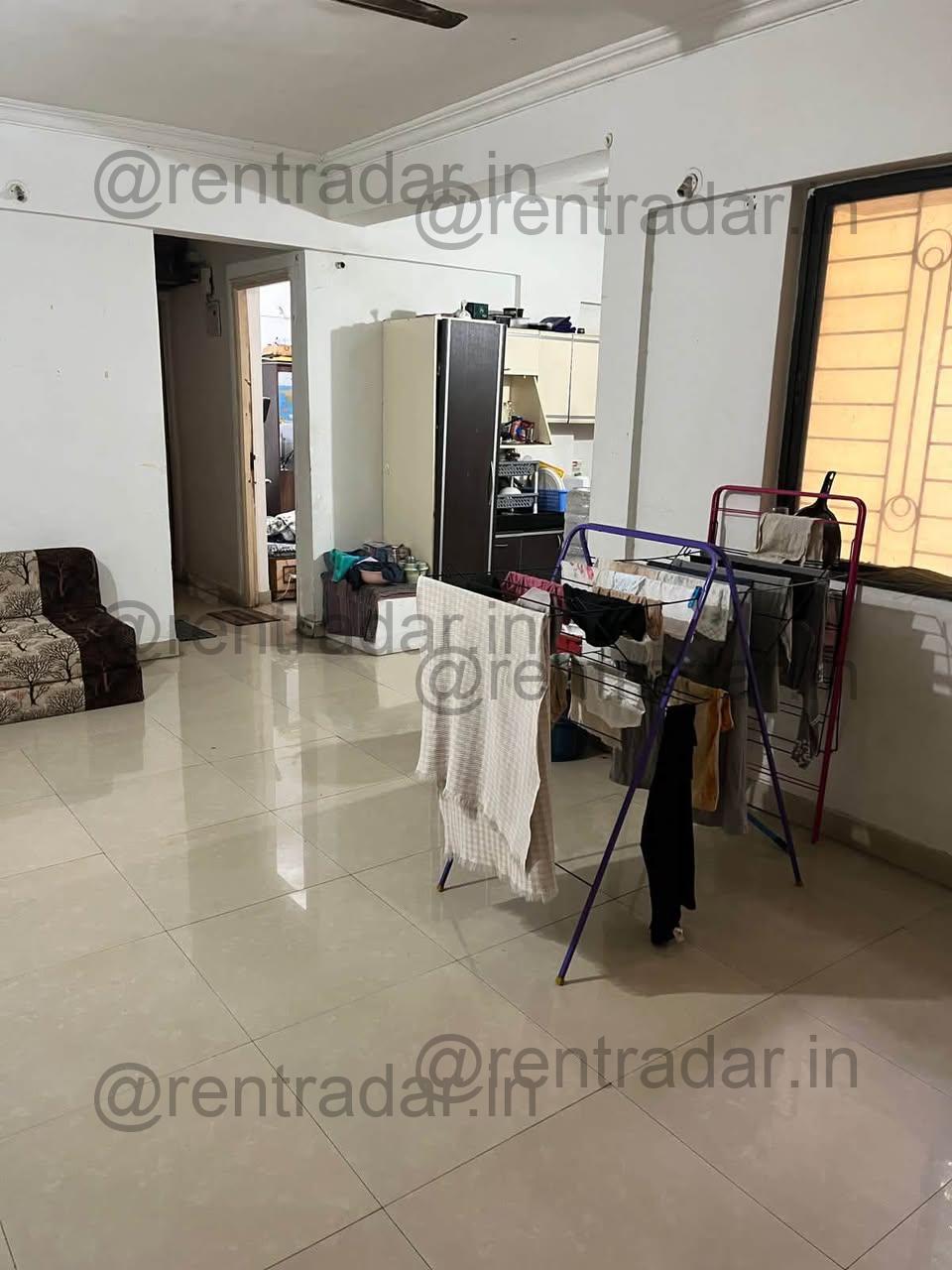 Room in 2 Bhk at Viman Nagar