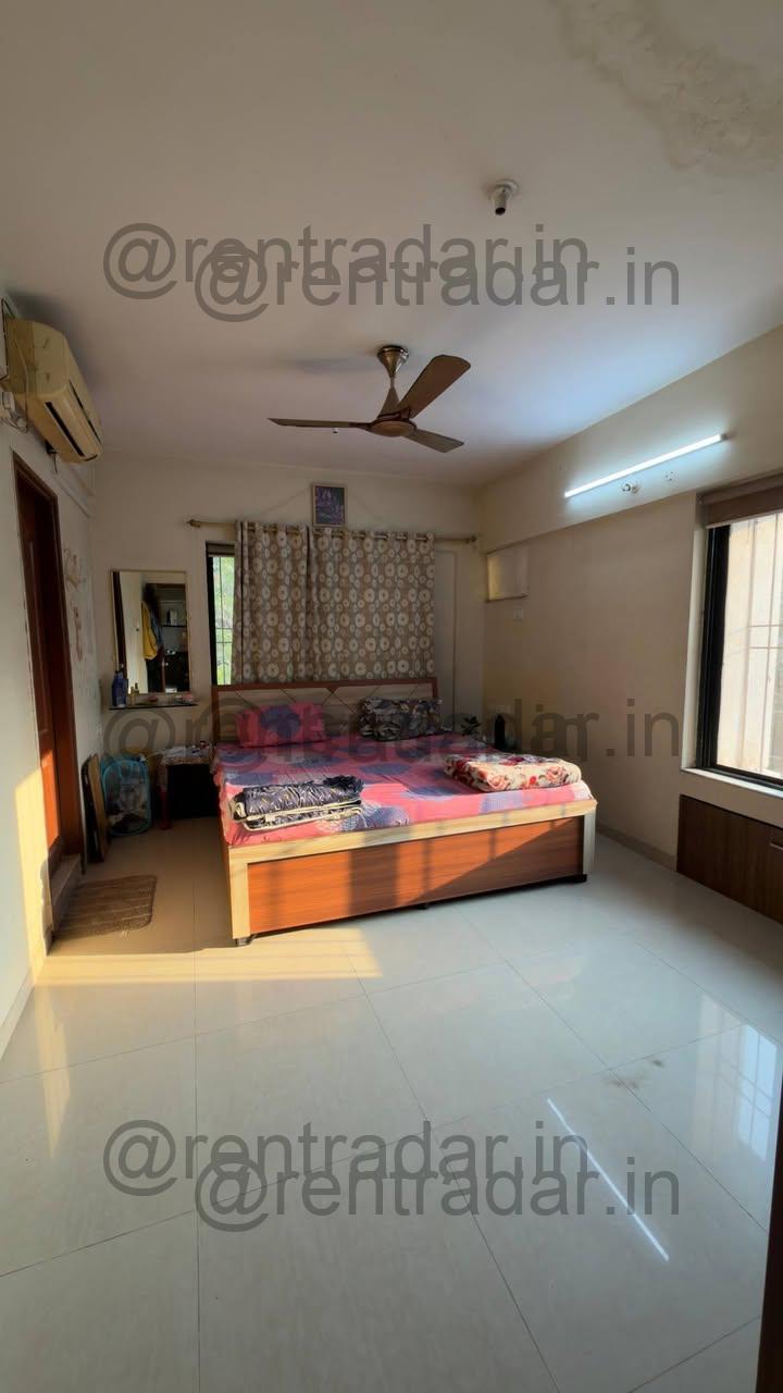 Room in 2 Bhk at Viman Nagar