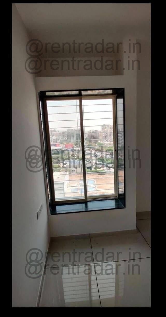 2bhk For Rent at Near Phoenix Mall of Millennium