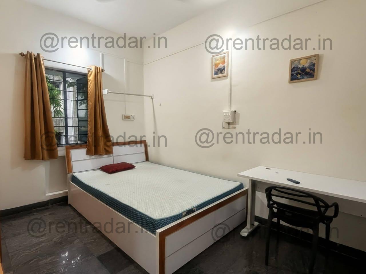 Room in 4 Bhk at Kothrud Stand Square