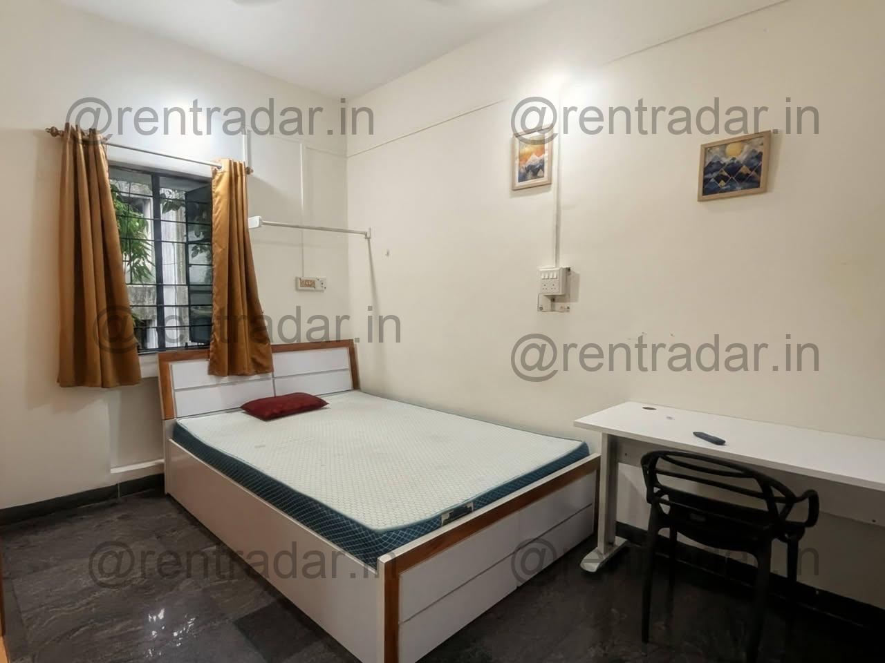 Room in 4 Bhk at Kothrud Stand Square